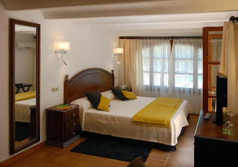 Protur Residencia Son Floriana Hotel Cala Bona  3*, Cala Bona (Mallorca)